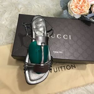 authenticate flips flops